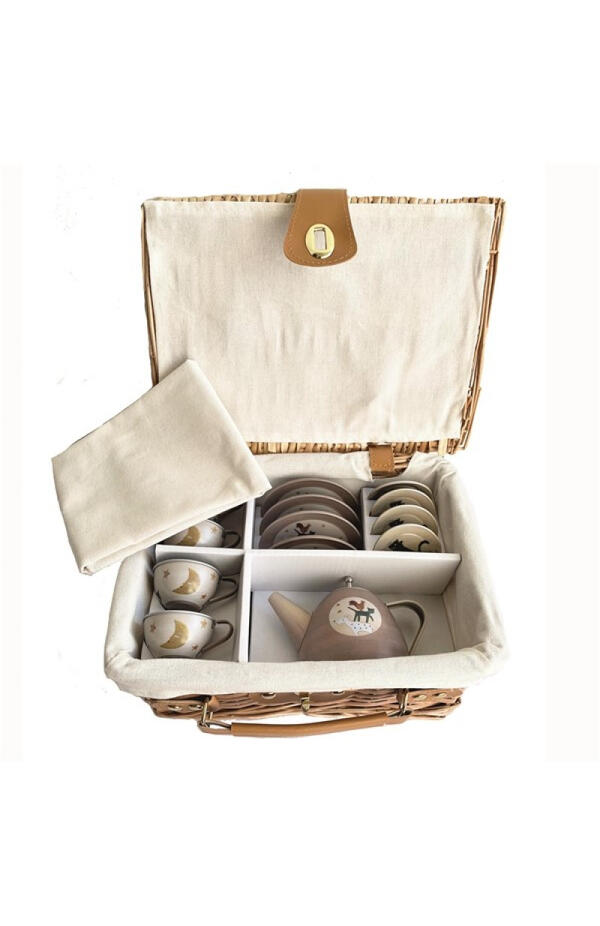 Set ceai in cos picnic, Muzicantii din Bremen, Egmont Toys
