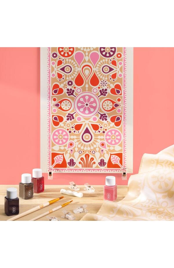 Atelier creativ 11 pentru adulti Pictura pe matase, Djeco