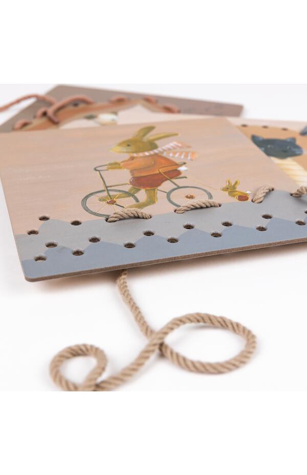 Planse de cusut cu siret, Egmont Toys