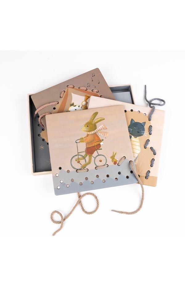 Planse de cusut cu siret, Egmont Toys