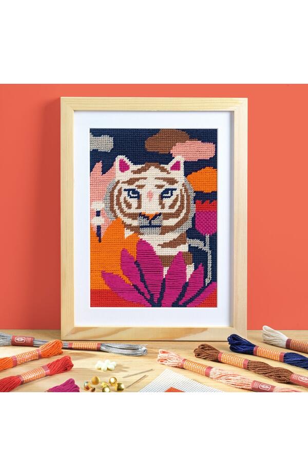 Atelier creativ 64 pentru adulti Goblen si broderie, Djeco