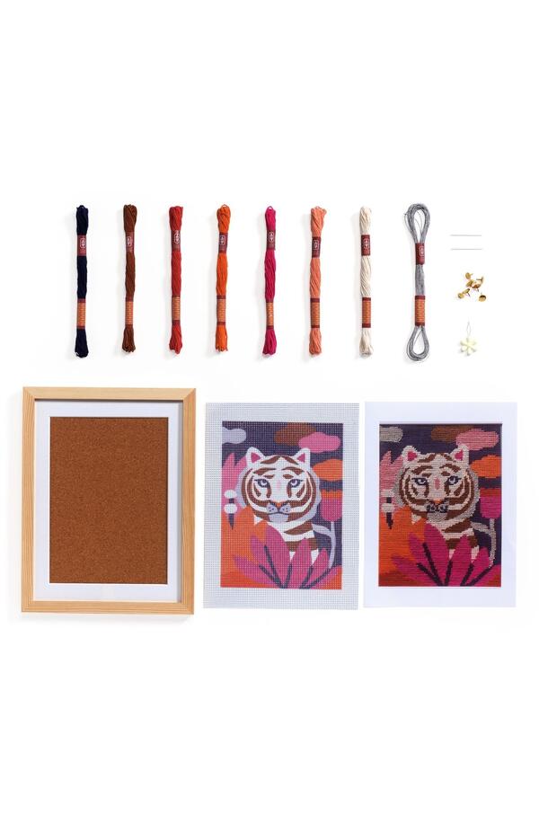 Atelier creativ 64 pentru adulti Goblen si broderie, Djeco