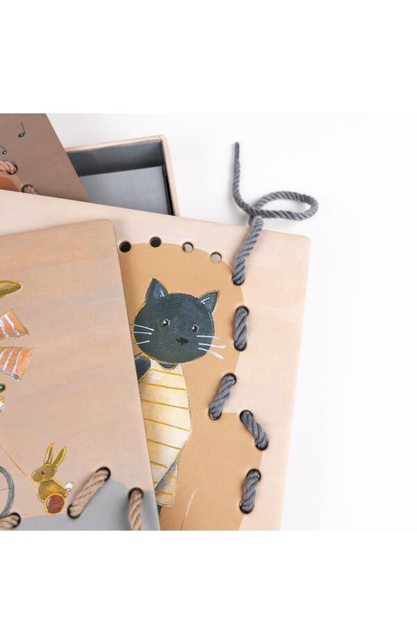 Planse de cusut cu siret, Egmont Toys