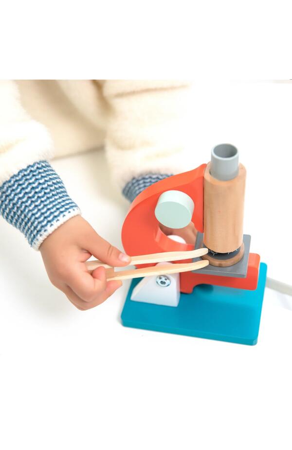 Joc de rol Laborator de cercetare, UMU Toys